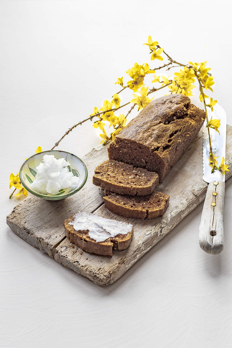 Notenpasta kaneelbrood